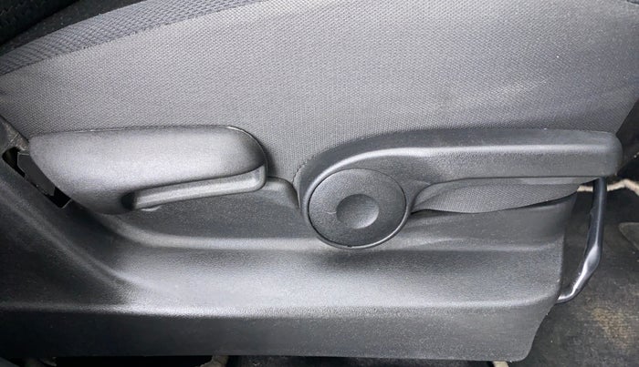 2019 Maruti Vitara Brezza ZDI, Diesel, Manual, 31,516 km, Driver Side Adjustment Panel