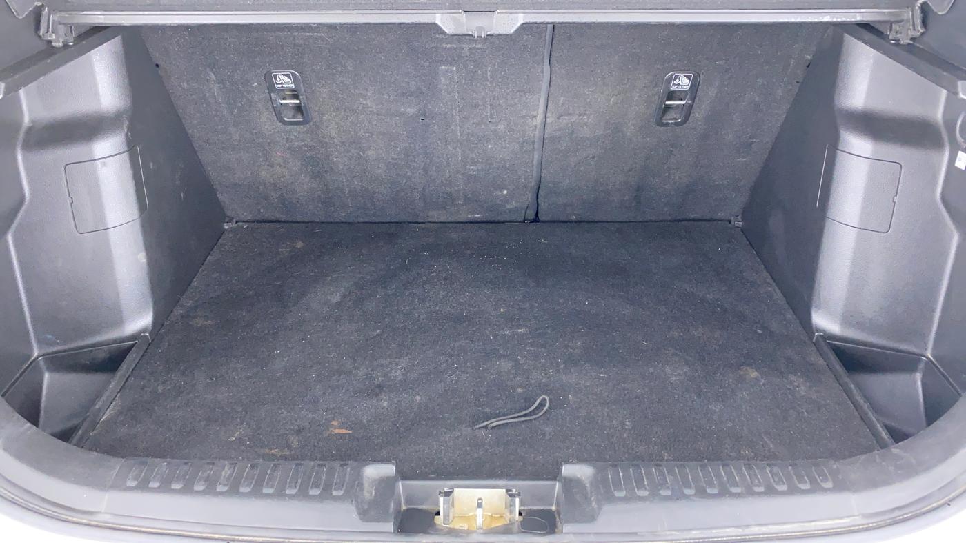 2019 Maruti Vitara Brezza ZDI, Diesel, Manual, 31,516 km, Boot Inside