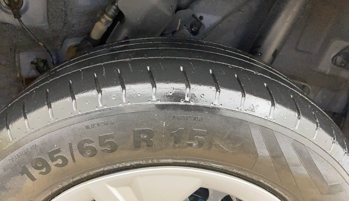 2022 Hyundai VENUE S 1.2, Petrol, Manual, 28,273 km, Left Rear Tyre Tread