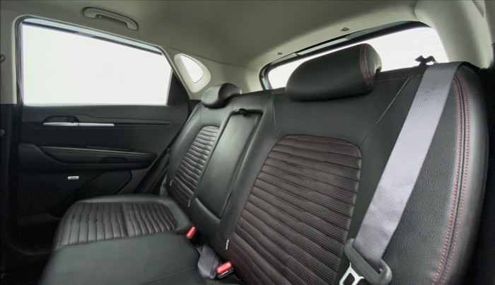 2020 KIA SONET GTX + 1.0 IMT, Petrol, Manual, 10,902 km, Right Side Rear Door Cabin