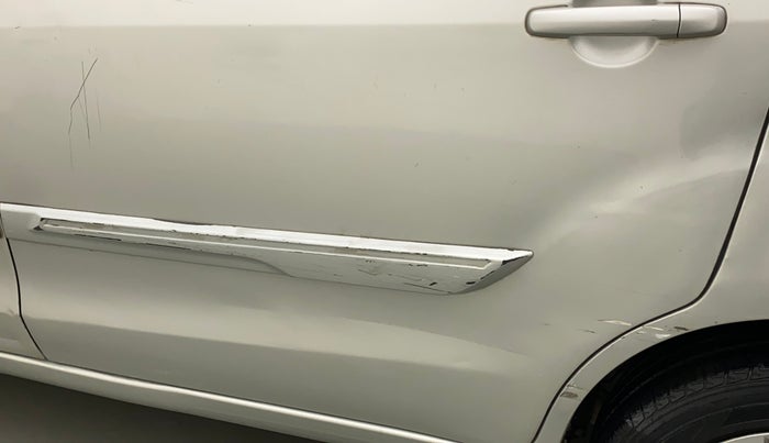 2014 Maruti Ertiga VXI, Petrol, Manual, 76,333 km, Rear left door - Minor scratches