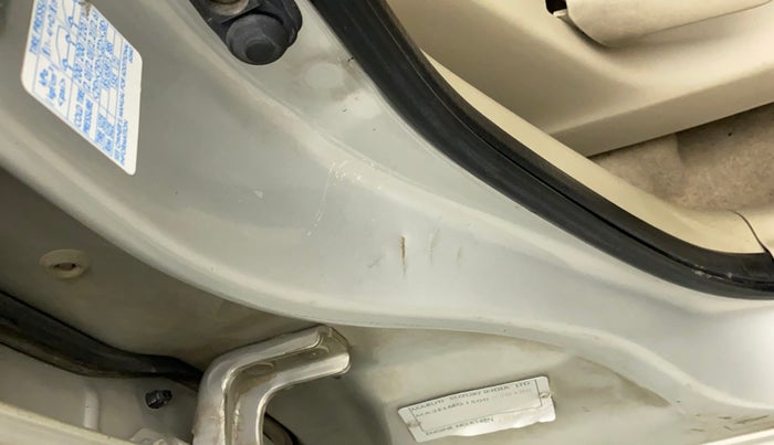 2014 Maruti Ertiga VXI, Petrol, Manual, 76,333 km, Right B pillar - Slightly dented