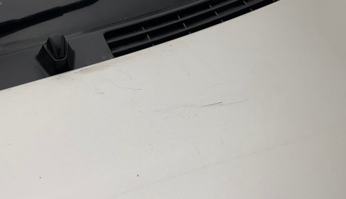 2014 Maruti Ertiga VXI, Petrol, Manual, 76,333 km, Bonnet (hood) - Minor scratches