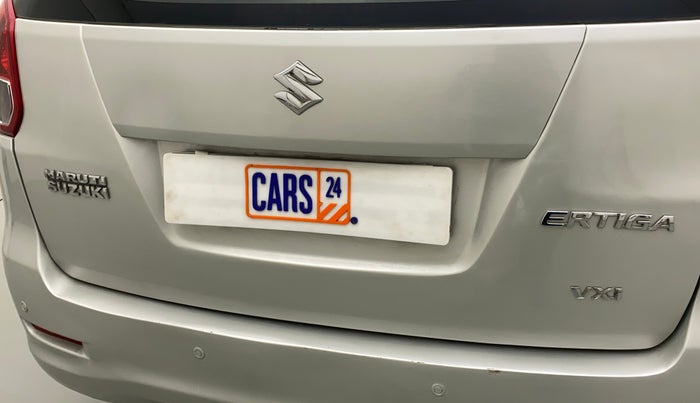 2014 Maruti Ertiga VXI, Petrol, Manual, 76,333 km, Dicky (Boot door) - Minor scratches
