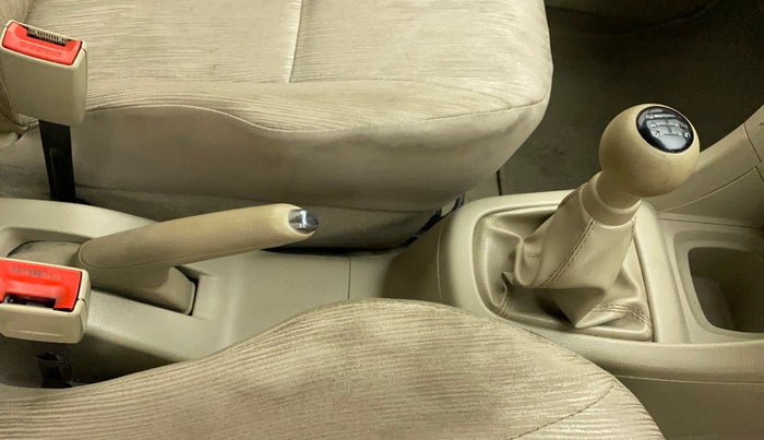 2014 Maruti Ertiga VXI, Petrol, Manual, 76,333 km, Gear Lever