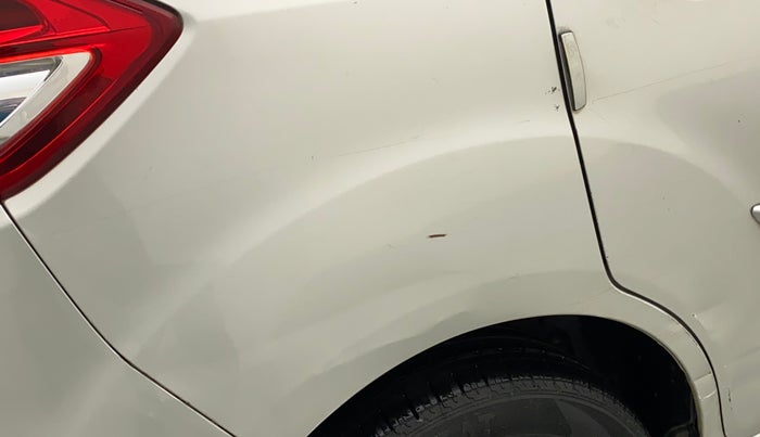 2014 Maruti Ertiga VXI, Petrol, Manual, 76,333 km, Right quarter panel - Minor scratches