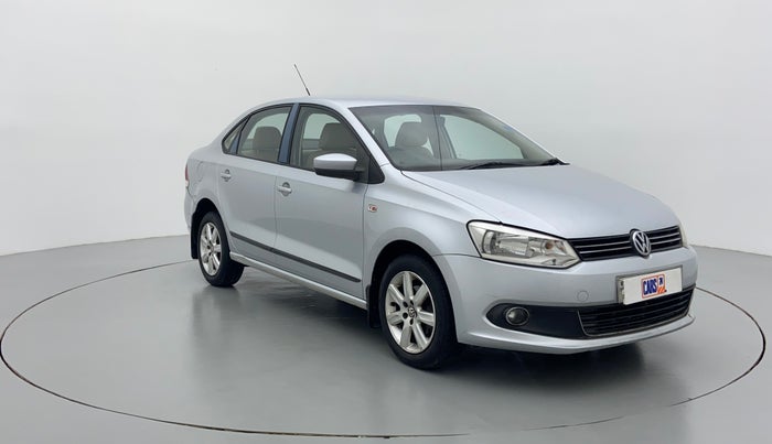 2011 Volkswagen Vento HIGHLINE 1.6 MPI, Petrol, Manual, 78,653 km, Right Front Diagonal