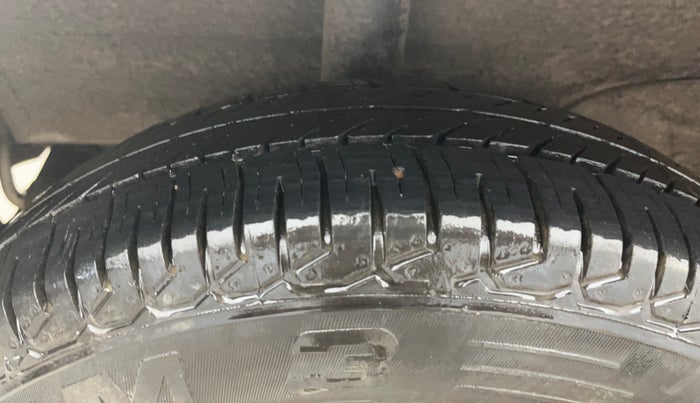 2022 Hyundai NEW SANTRO SPORTZ EXECUTIVE MT CNG, CNG, Manual, 46,996 km, Right Rear Tyre Tread