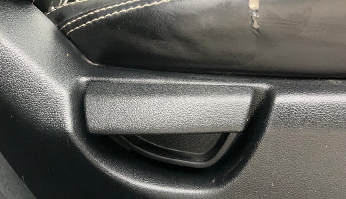 2022 Hyundai NEW SANTRO SPORTZ EXECUTIVE MT CNG, CNG, Manual, 46,996 km, Driver Side Adjustment Panel