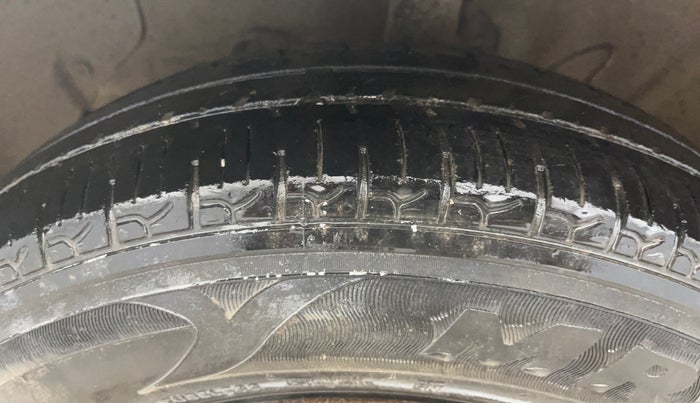 2022 Hyundai NEW SANTRO SPORTZ EXECUTIVE MT CNG, CNG, Manual, 46,996 km, Left Front Tyre Tread