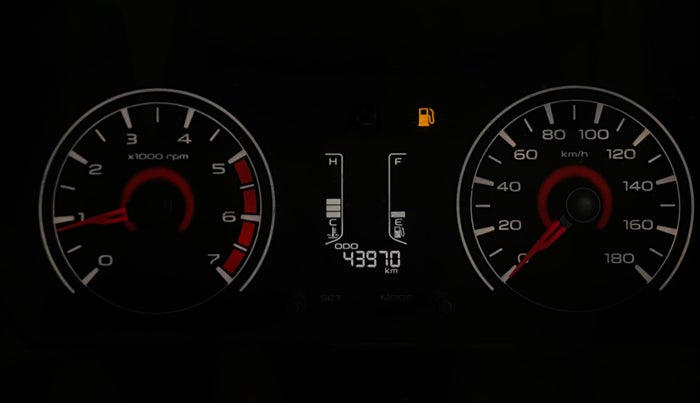 2016 Mahindra Kuv100 K4 6 STR, Petrol, Manual, 43,964 km, Odometer Image