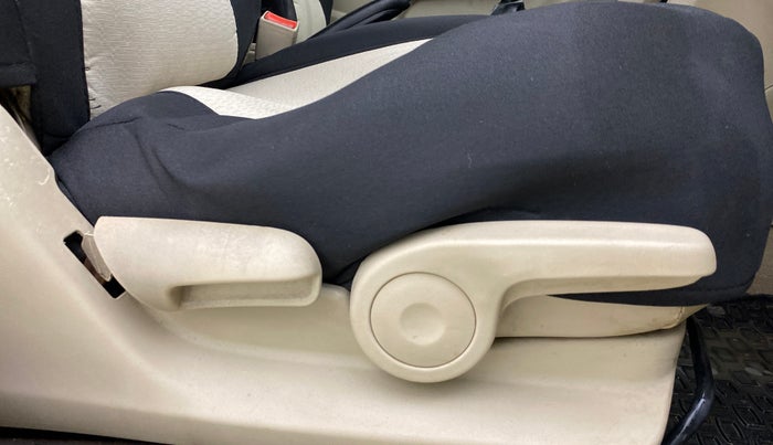 2018 Maruti Ciaz ALPHA DIESEL 1.3, Diesel, Manual, 81,349 km, Driver Side Adjustment Panel