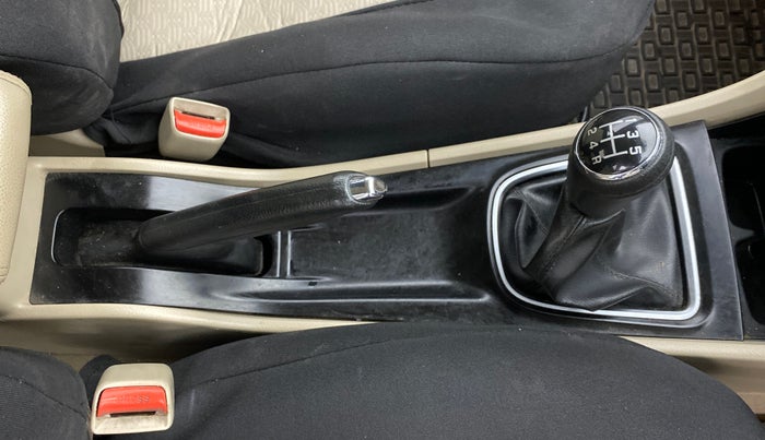 2018 Maruti Ciaz ALPHA DIESEL 1.3, Diesel, Manual, 81,349 km, Gear Lever