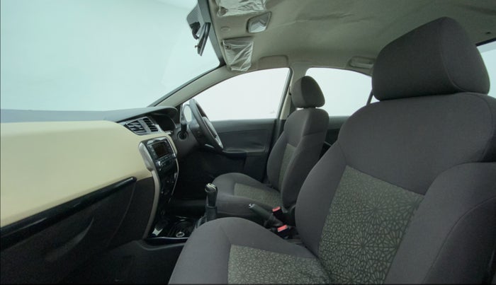 2017 Tata Zest XM 90PS DIESEL, Diesel, Manual, 44,998 km, Right Side Front Door Cabin