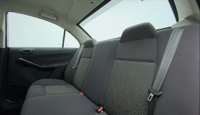 2017 Tata Zest XM 90PS DIESEL, Diesel, Manual, 44,998 km, Right Side Rear Door Cabin