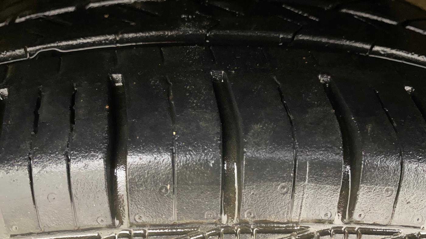 2018 Maruti Celerio X ZXI (O) AMT, Petrol, Automatic, 27,013 km, Left Front Tyre Tread