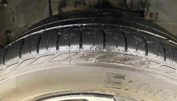 2022 Tata NEXON XZA PLUS (HS) PETROL, Petrol, Automatic, 33,373 km, Right Front Tyre Tread