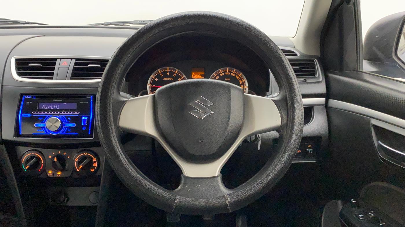 2014 Maruti Swift VXI, Petrol, Manual, 25,358 km, Steering Wheel Close Up