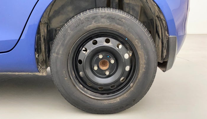 2014 Maruti Swift VXI, Petrol, Manual, 25,358 km, Left Rear Wheel