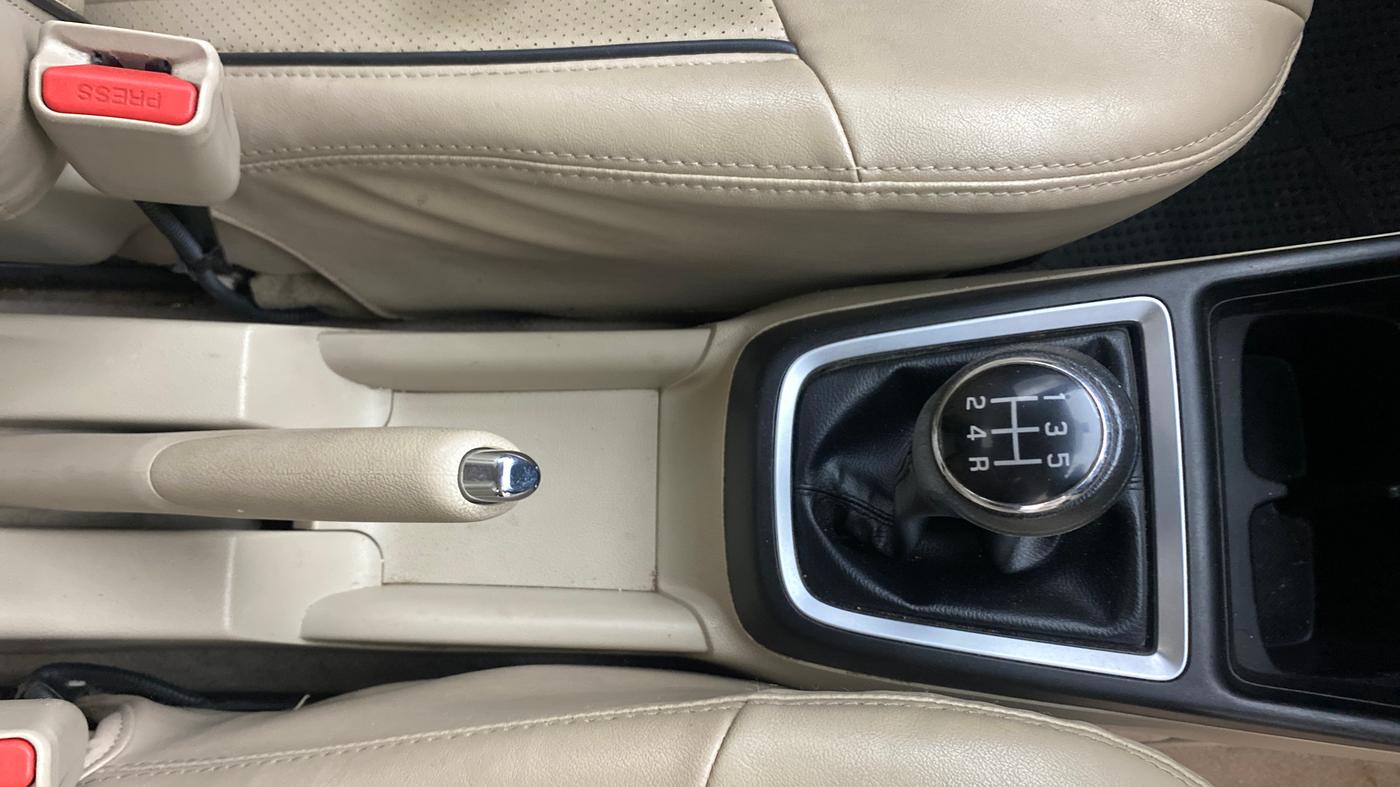 2019 Maruti Dzire ZXI, Petrol, Manual, 69,059 km, Gear Lever