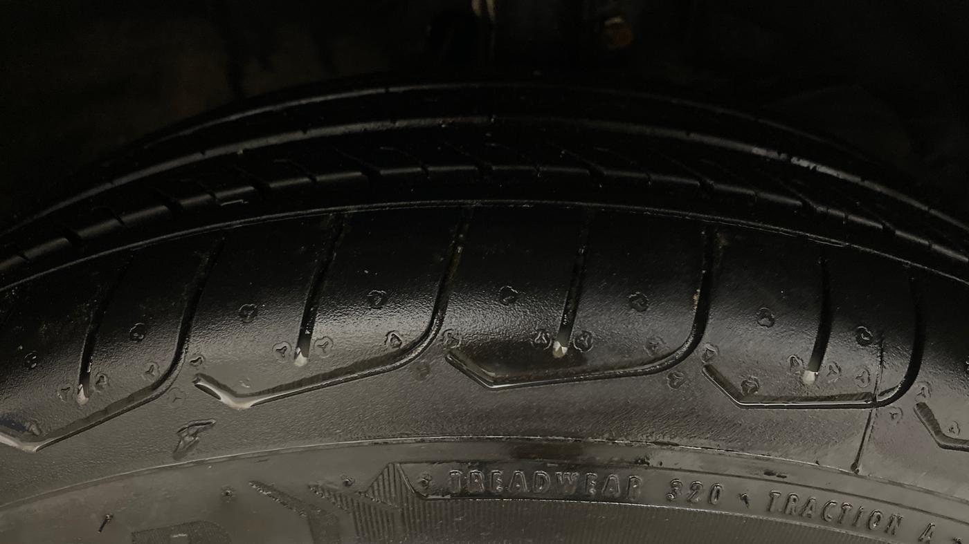 2019 Maruti Dzire ZXI, Petrol, Manual, 69,059 km, Right Front Tyre Tread
