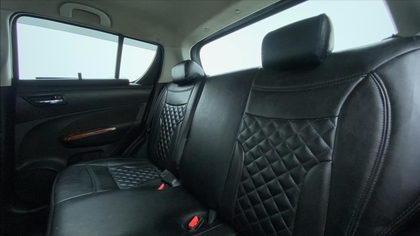 2017 Maruti Swift VXI D, Petrol, Manual, 37,014 km, Right Side Rear Door Cabin