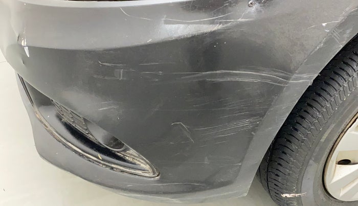 2015 Maruti Swift Dzire LXI (O), CNG, Manual, 1,08,326 km, Front bumper - Minor scratches