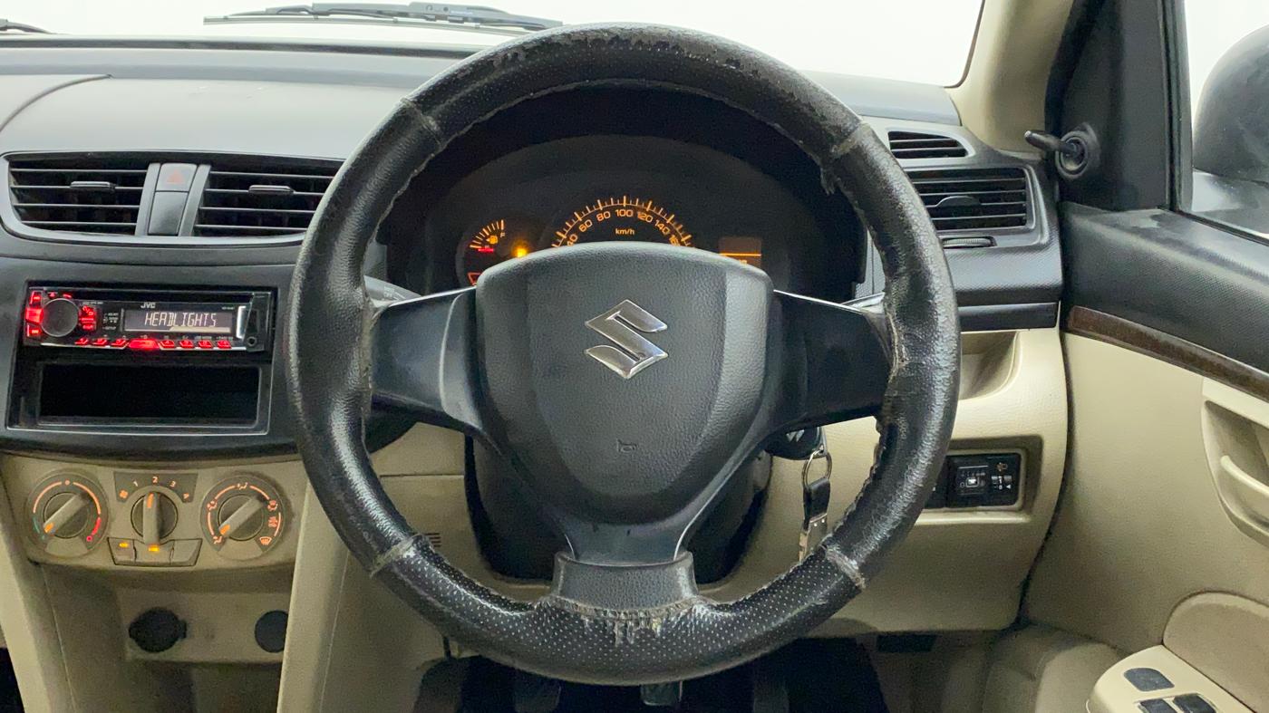 2015 Maruti Swift Dzire LXI (O), CNG, Manual, 1,08,326 km, Steering Wheel Close Up