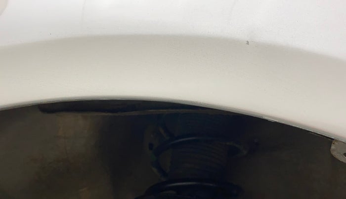 2015 Maruti Swift Dzire LXI (O), CNG, Manual, 1,08,326 km, Left fender - Lining missing