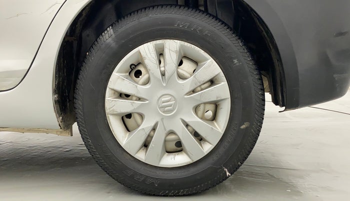2015 Maruti Swift Dzire LXI (O), CNG, Manual, 1,08,326 km, Left Rear Wheel