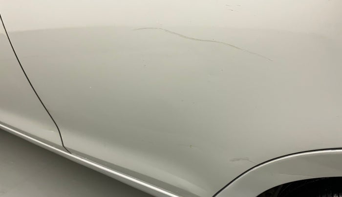 2015 Maruti Swift Dzire LXI (O), CNG, Manual, 1,08,326 km, Rear left door - Minor scratches
