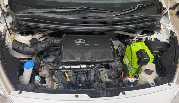 2017 Hyundai Grand i10 SPORTZ (O) AT 1.2 KAPPA VTVT, Petrol, Automatic, 39,461 km, Engine View