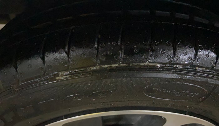 2017 Hyundai Grand i10 SPORTZ (O) AT 1.2 KAPPA VTVT, Petrol, Automatic, 39,461 km, Right Rear Tyre Tread