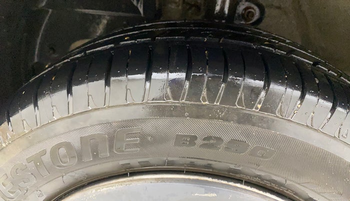 2018 Mahindra KUV 100 NXT K2 P 6 STR, Petrol, Manual, 38,892 km, Left Front Tyre Tread