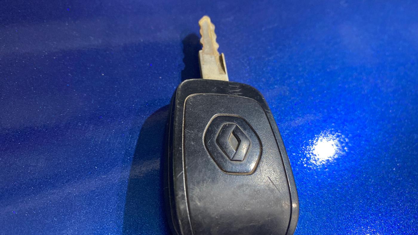 2017 Renault Kwid RXT 1.0, Petrol, Manual, 29,916 km, Key Close Up