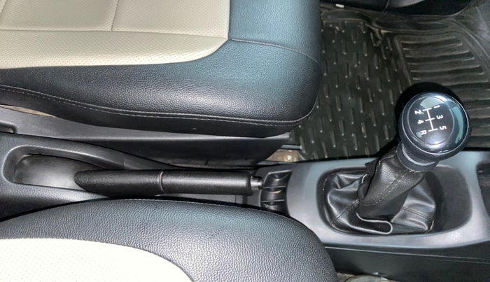 2018 Maruti Wagon R 1.0 LXI CNG, CNG, Manual, 65,197 km, Gear Lever
