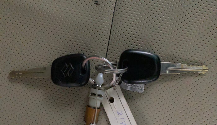 2018 Maruti Wagon R 1.0 LXI CNG, CNG, Manual, 65,197 km, Key Close Up