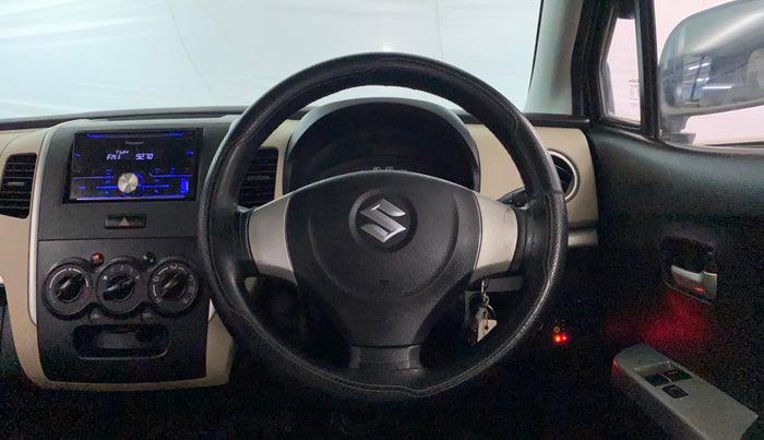 2018 Maruti Wagon R 1.0 LXI CNG, CNG, Manual, 65,197 km, Steering Wheel Close Up