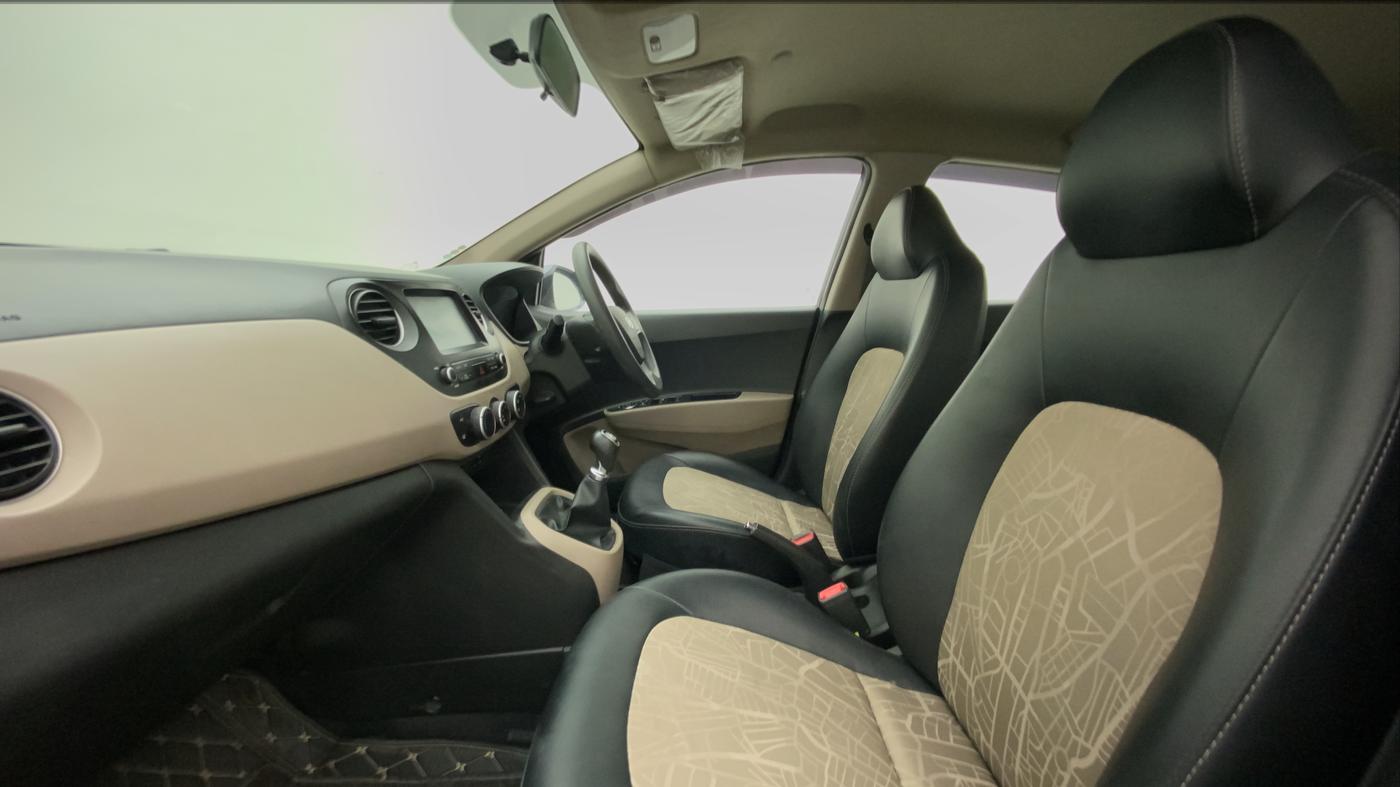 2019 Hyundai Grand i10 SPORTZ 1.2 KAPPA VTVT, Petrol, Manual, 24,967 km, Right Side Front Door Cabin