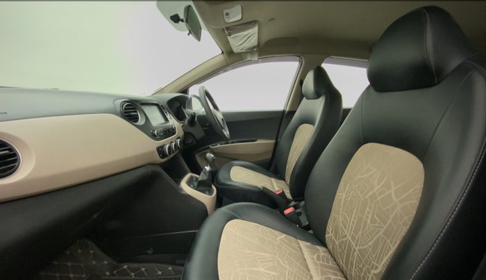 2019 Hyundai Grand i10 SPORTZ 1.2 KAPPA VTVT, Petrol, Manual, 24,967 km, Right Side Front Door Cabin