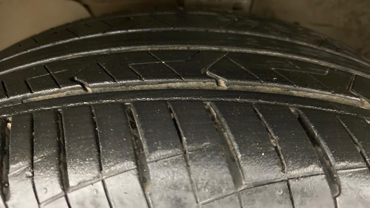2018 Hyundai Verna 1.6 SX VTVT AT (O), Petrol, Automatic, 74,990 km, Left Front Tyre Tread