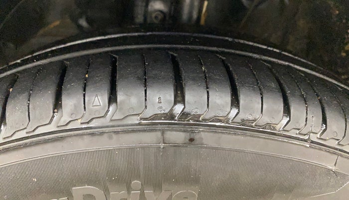 2020 Maruti Baleno DELTA PETROL 1.2, Petrol, Manual, 1,34,813 km, Left Front Tyre Tread