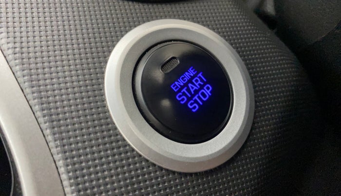 2017 Hyundai Creta SX PLUS 1.6 PETROL, Petrol, Manual, 80,223 km, Keyless Start/ Stop Button