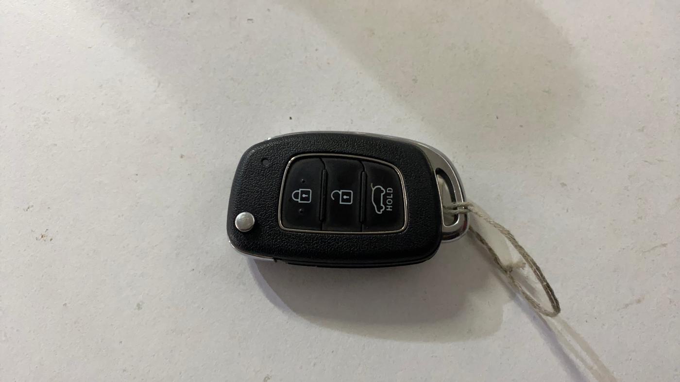 2017 Hyundai i20 Active 1.2 S, Petrol, Manual, 46,270 km, Key Close Up