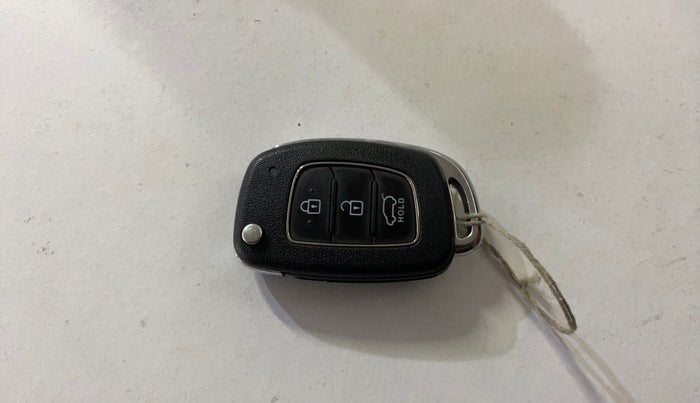 2017 Hyundai i20 Active 1.2 S, Petrol, Manual, 46,270 km, Key Close Up