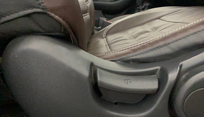 2017 Hyundai i20 Active 1.2 S, Petrol, Manual, 46,270 km, Driver Side Adjustment Panel