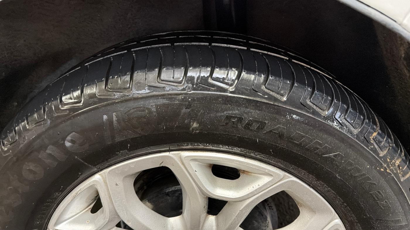 2015 Ford Ecosport TITANIUM 1.5L PETROL, Petrol, Manual, 1,13,979 km, Left Rear Tyre Tread
