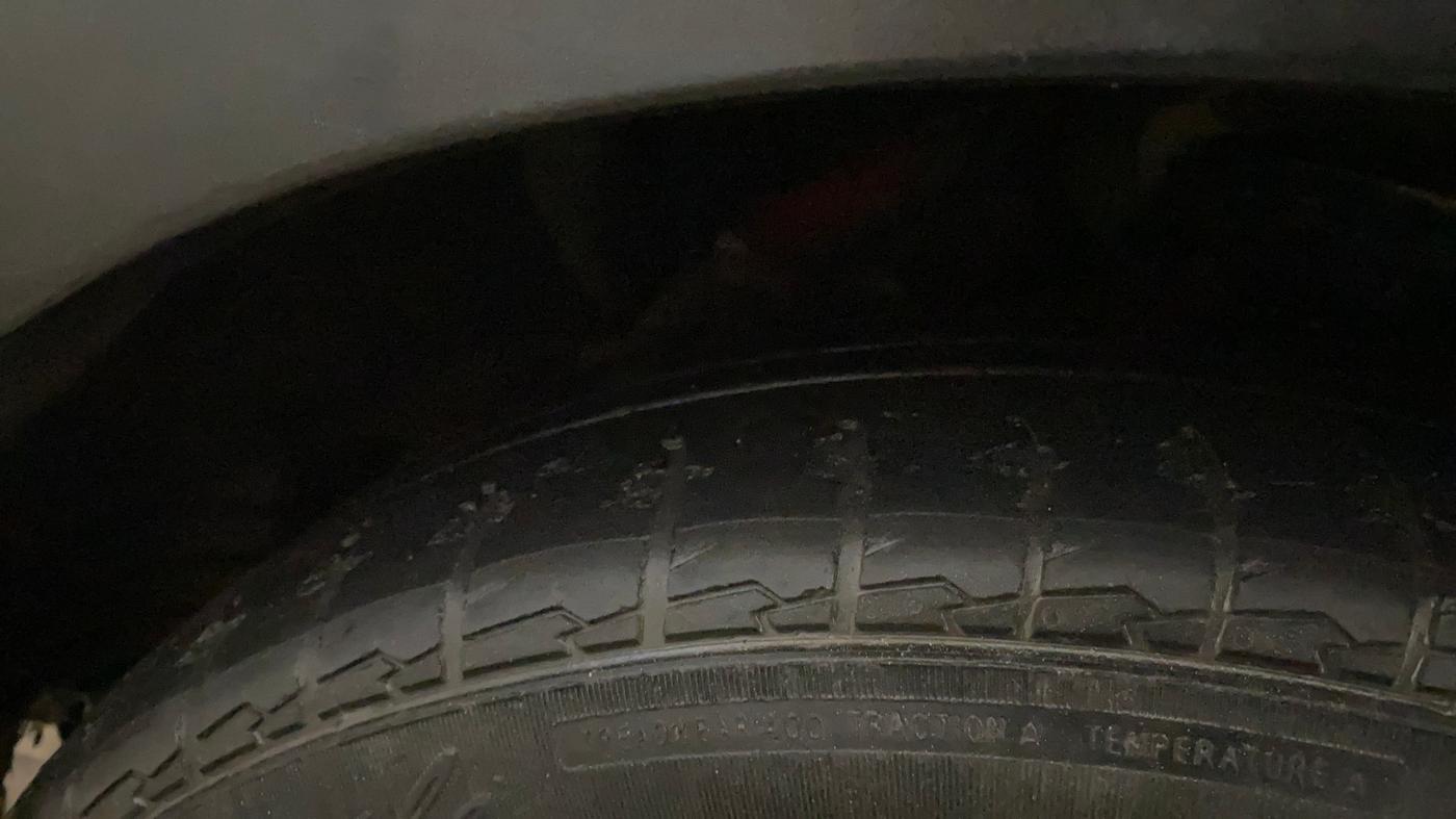 2019 Mahindra XUV300 W8 1.2 PETROL, Petrol, Manual, 83,596 km, Left Front Tyre Tread