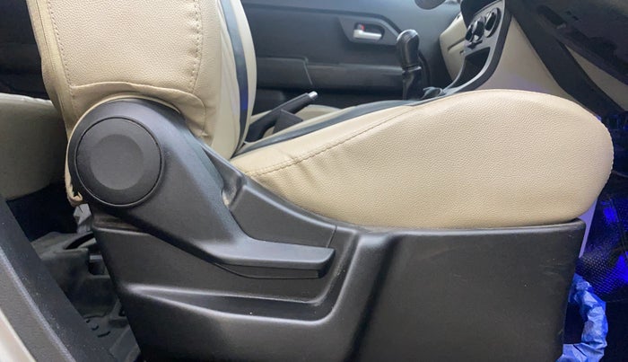 2021 Maruti New Wagon-R VXI 1.2, Petrol, Manual, 32,332 km, Driver Side Adjustment Panel