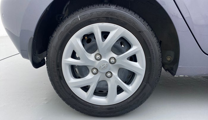 2019 Hyundai Grand i10 SPORTZ 1.2 KAPPA VTVT, Petrol, Manual, 8,515 km, Right Rear Wheel